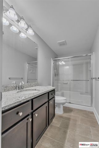 1909 Egret Pointe, Genoa Township, MI 48843