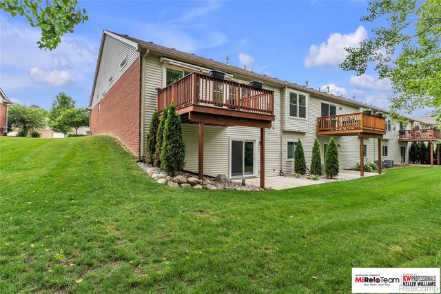 1909 Egret Pointe, Genoa Township, MI 48843
