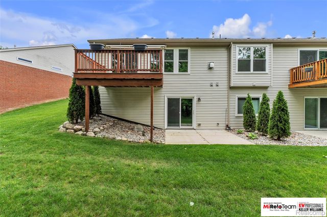 1909 Egret Pointe, Genoa Township, MI 48843