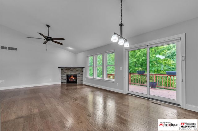 1909 Egret Pointe, Genoa Township, MI 48843