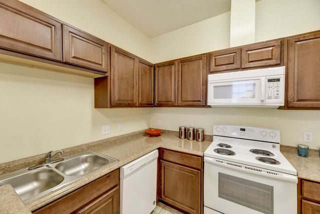 420 N Pleasant Valley RD 205, Austin, TX 78702