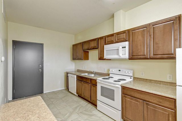 420 N Pleasant Valley RD 205, Austin, TX 78702