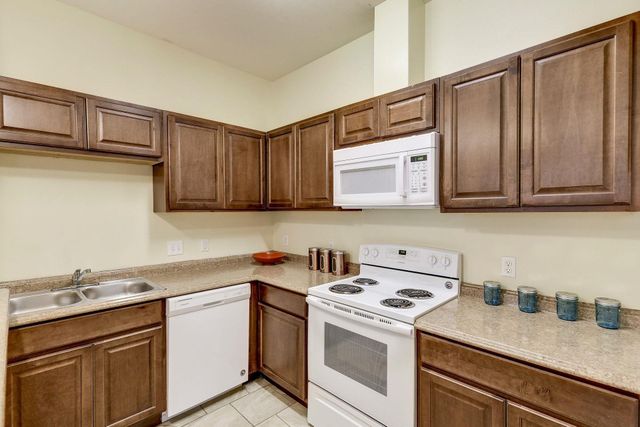 420 N Pleasant Valley RD 205, Austin, TX 78702