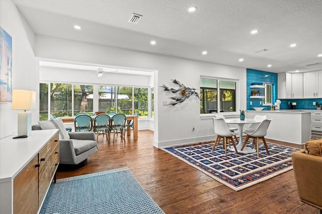 2587 RINGLING BOULEVARD, Sarasota, FL 34237