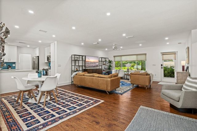 2587 RINGLING BOULEVARD, Sarasota, FL 34237