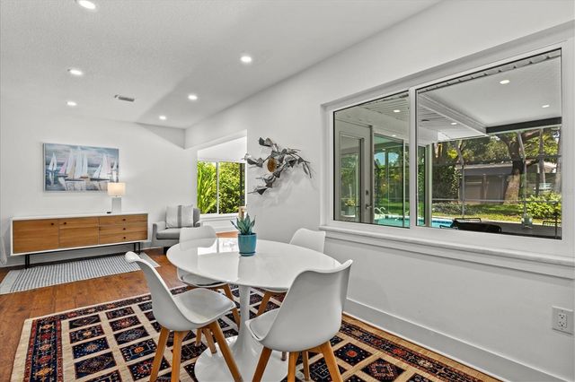 2587 RINGLING BOULEVARD, Sarasota, FL 34237