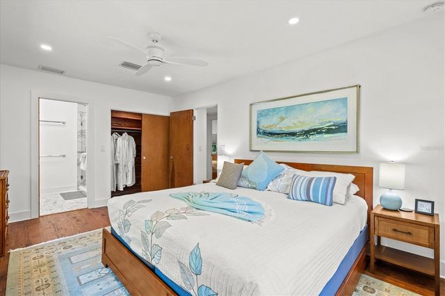 2587 RINGLING BOULEVARD, Sarasota, FL 34237