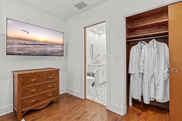 2587 RINGLING BOULEVARD, Sarasota, FL 34237