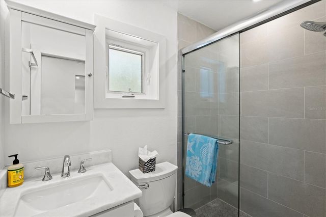 2587 RINGLING BOULEVARD, Sarasota, FL 34237
