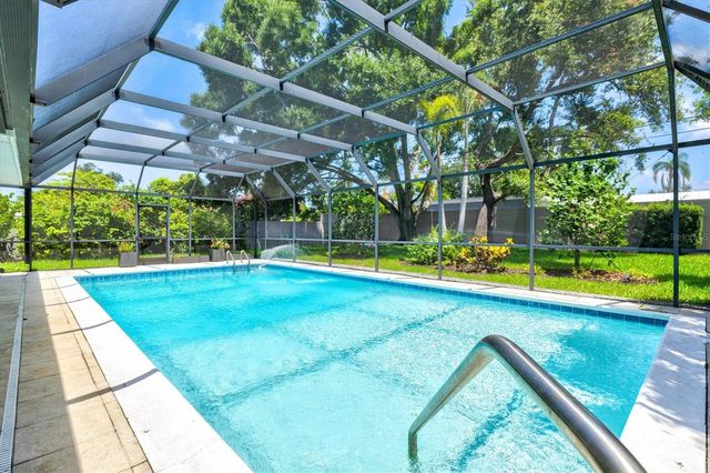 2587 RINGLING BOULEVARD, Sarasota, FL 34237