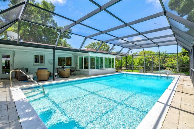 2587 RINGLING BOULEVARD, Sarasota, FL 34237