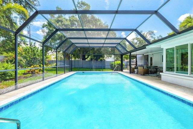 2587 RINGLING BOULEVARD, Sarasota, FL 34237