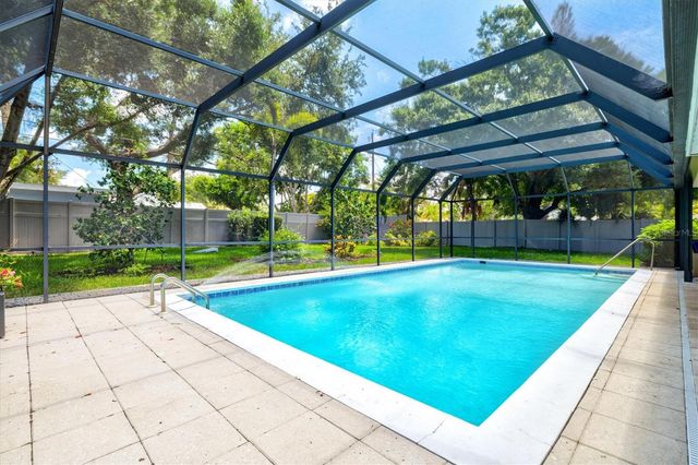 2587 RINGLING BOULEVARD, Sarasota, FL 34237