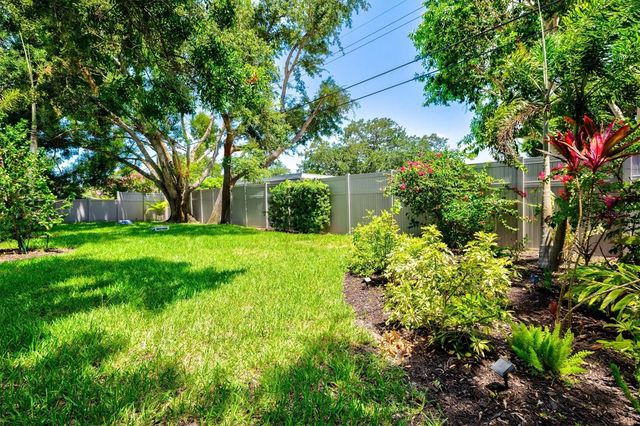 2587 RINGLING BOULEVARD, Sarasota, FL 34237