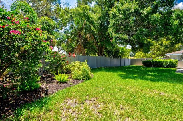 2587 RINGLING BOULEVARD, Sarasota, FL 34237