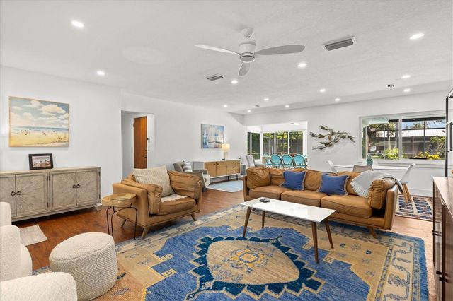 2587 RINGLING BOULEVARD, Sarasota, FL 34237