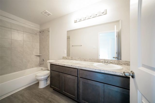 416 Brushback Drive, Huntsville, TX 77320