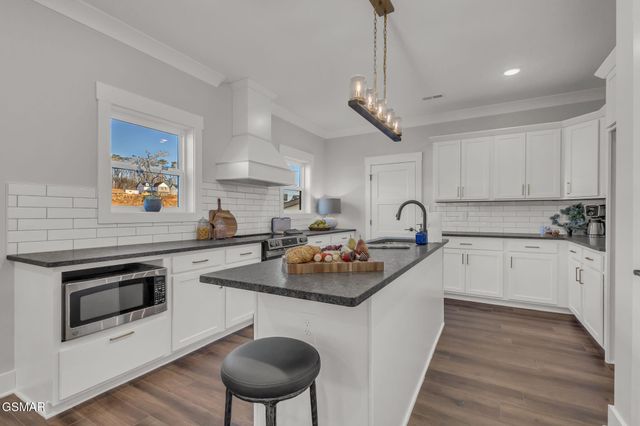 7156 Gentle Rain Road, Knoxville, TN 37920