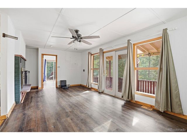 134 Aspen Dr, Lyons, CO 80540