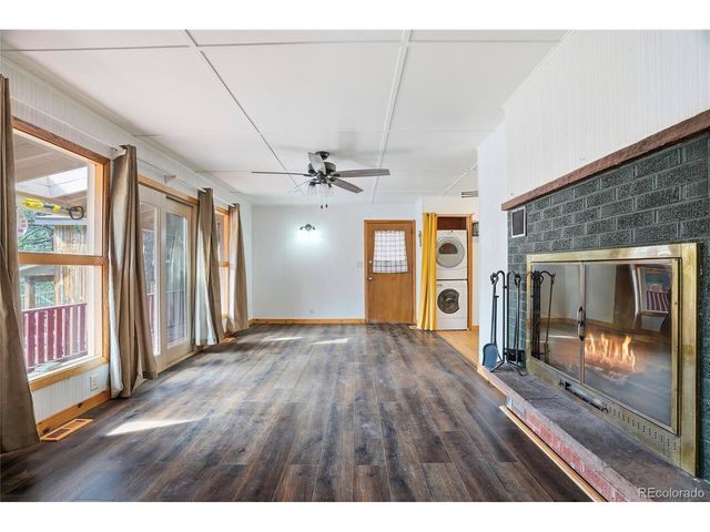 134 Aspen Dr, Lyons, CO 80540