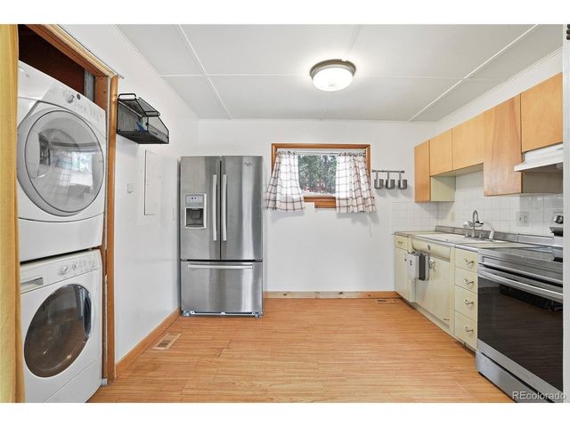 134 Aspen Dr, Lyons, CO 80540