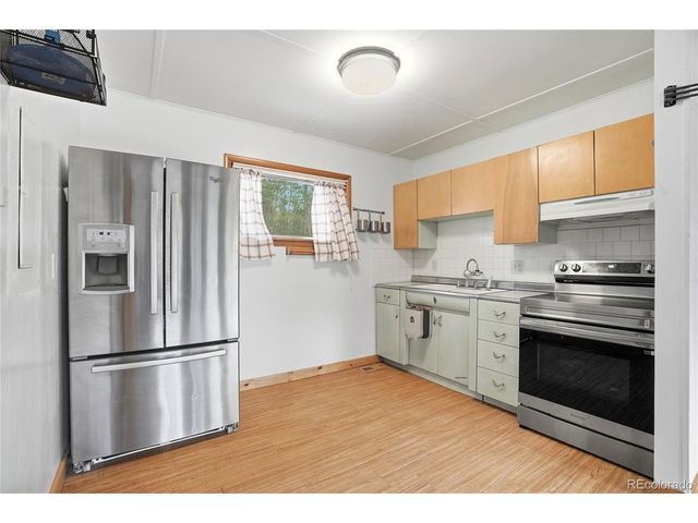 134 Aspen Dr, Lyons, CO 80540