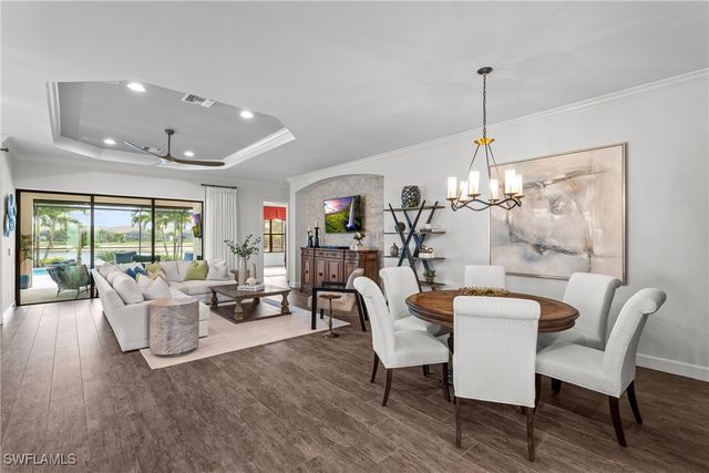 9476 Livorno CT, Naples, FL 34119