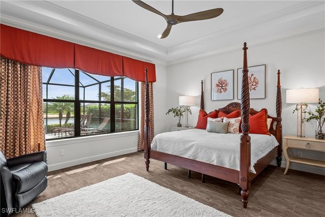 9476 Livorno CT, Naples, FL 34119
