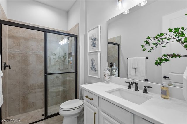 9476 Livorno CT, Naples, FL 34119