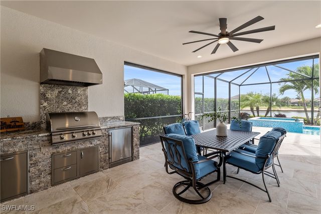 9476 Livorno CT, Naples, FL 34119