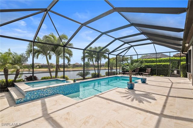 9476 Livorno CT, Naples, FL 34119