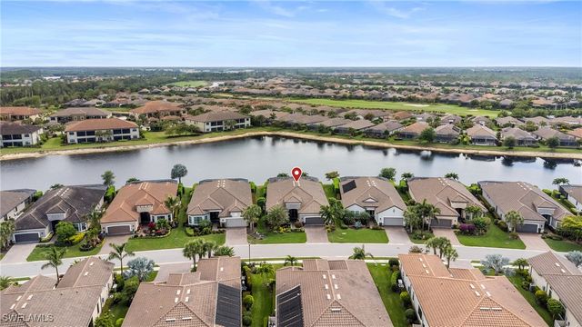 9476 Livorno CT, Naples, FL 34119