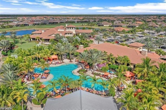 9476 Livorno CT, Naples, FL 34119