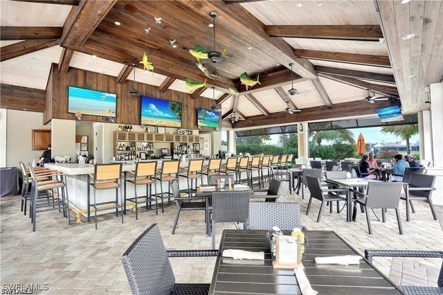 9476 Livorno CT, Naples, FL 34119