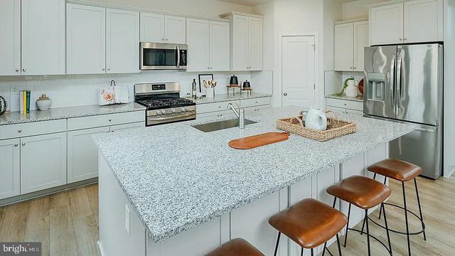 10505 COSMOS CT, La Plata, MD 20646