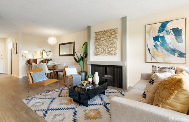 15 Red Rock Way N207, San Francisco, CA 94131