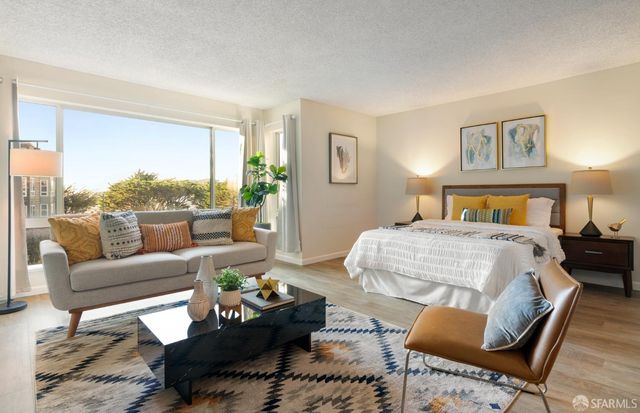 15 Red Rock Way N207, San Francisco, CA 94131