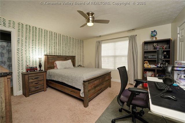 305 Wynterhall Lane, South Charleston, WV 25309