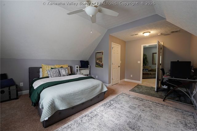 305 Wynterhall Lane, South Charleston, WV 25309
