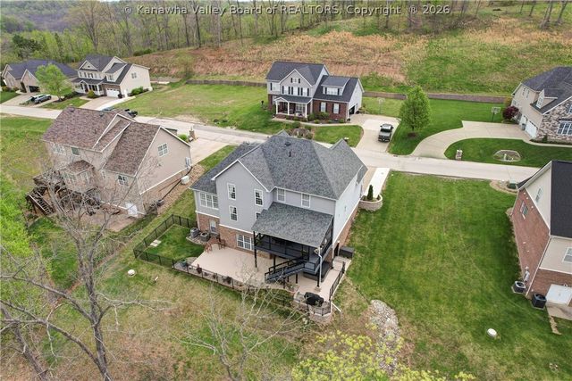 305 Wynterhall Lane, South Charleston, WV 25309