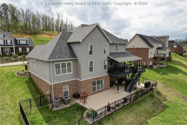 305 Wynterhall Lane, South Charleston, WV 25309