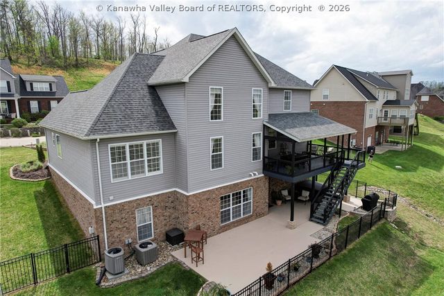 305 Wynterhall Lane, South Charleston, WV 25309