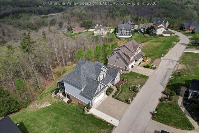 305 Wynterhall Lane, South Charleston, WV 25309