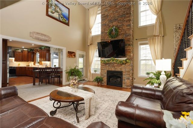 305 Wynterhall Lane, South Charleston, WV 25309