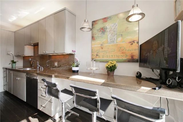 4949 Genesta Avenue 308, Encino, CA 91316