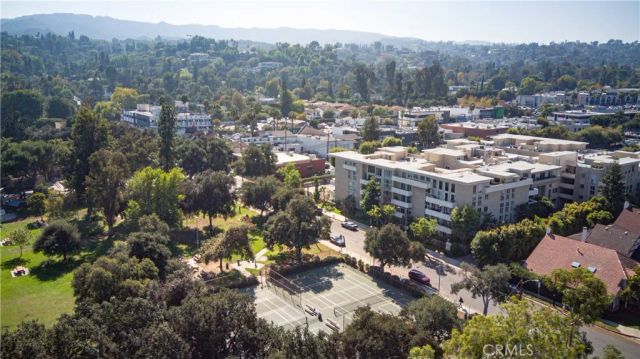 4949 Genesta Avenue 308, Encino, CA 91316