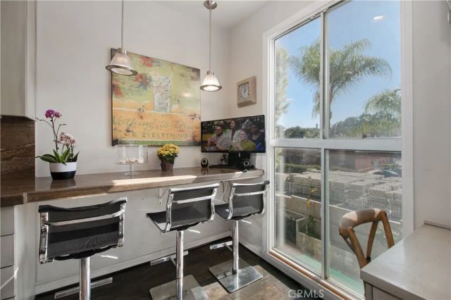 4949 Genesta Avenue 308, Encino, CA 91316