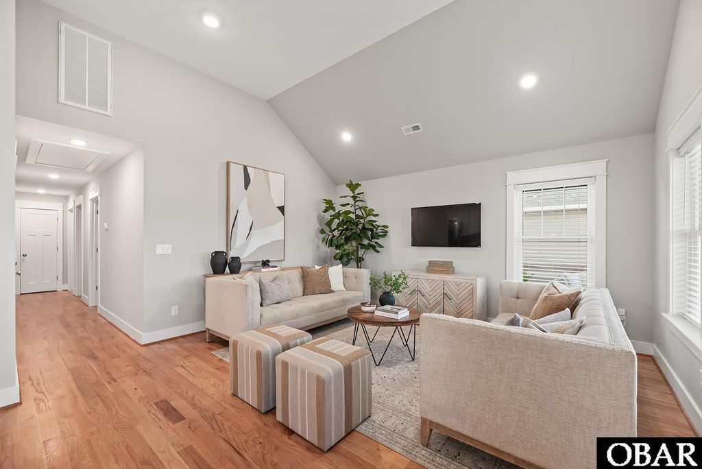 Image 4 of property listing at 527 W Eden St Lot 7-8, Kill Devil Hills, NC 29748