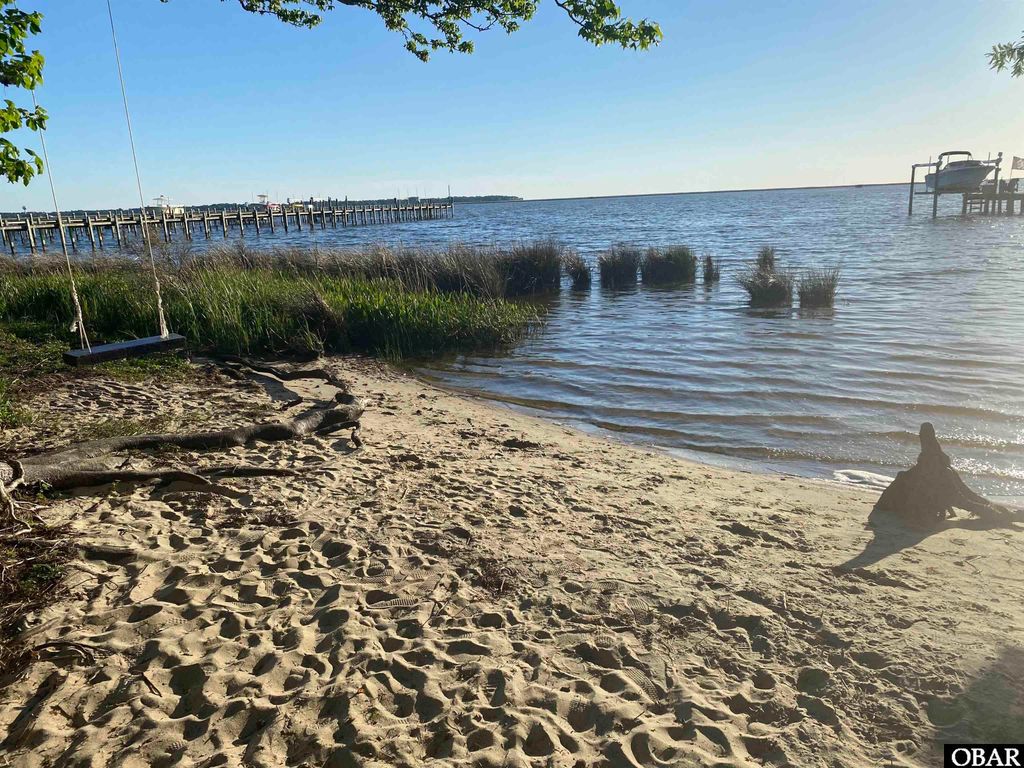 Image 41 of property listing at 527 W Eden St Lot 7-8, Kill Devil Hills, NC 29748