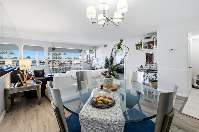 3121 NE 51st St 205E, Fort Lauderdale, FL 33308